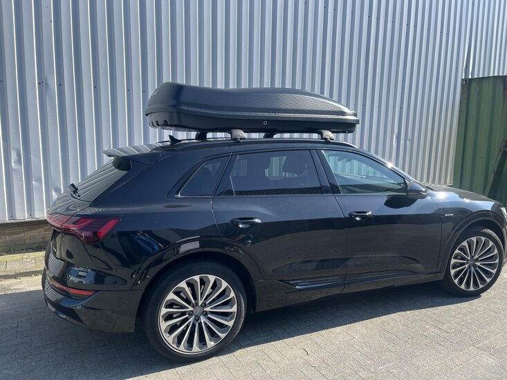 Dakkoffer Marlin N7 Zwart Mat Farad 680 liter