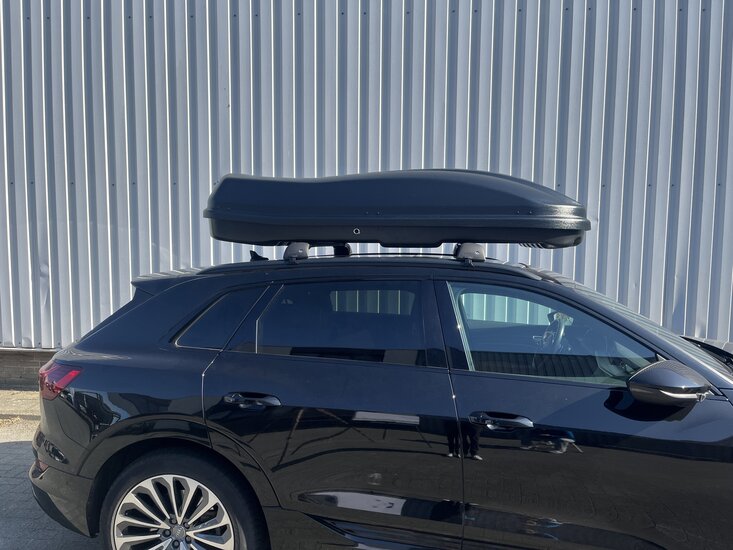 Dakkoffer Marlin N7 Zwart Mat Farad 680 liter