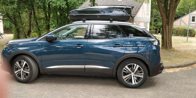 Farad dakkoffer Koral N20 480 liter - Hoogglans zwart